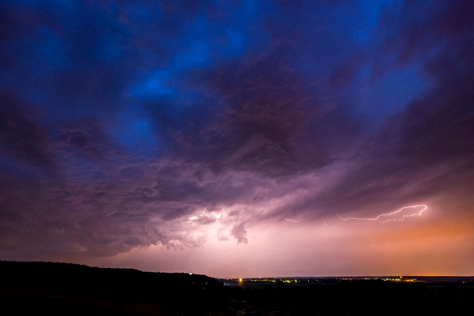 Sky flash flash of lightning
