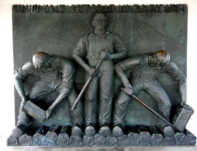 Afsluitdijk_relief_monument