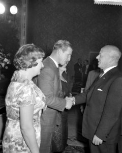 Afscheidsreceptie_van_G_Schulte_in_het_Casino_te_Den_Bosch_,_vlnr_mevrouw_S,_Bestanddeelnr_911-1832