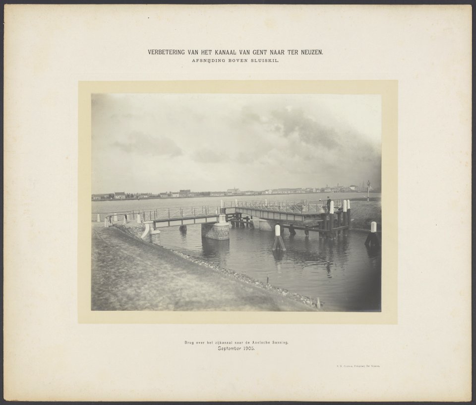 Afsnijding_boven_Sluiskil._Brug_over_het_zijkanaal_naar_de_Axelse_Sassing,_Bestanddeelnr_828
