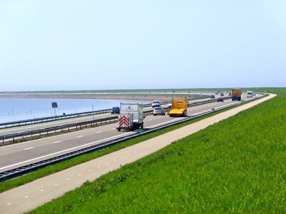 Afsluitdijk_knik3