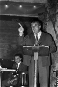 Actiecomites_bijeen_voor_Volkscongres_van_het_Noorden_in_Oude_Pekela_,_Fre_Meis_,_Bestanddeelnr_924-9252