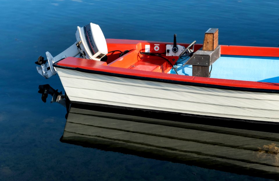 Aft_part_of_a_motorboat_in_Norra_Grundsund