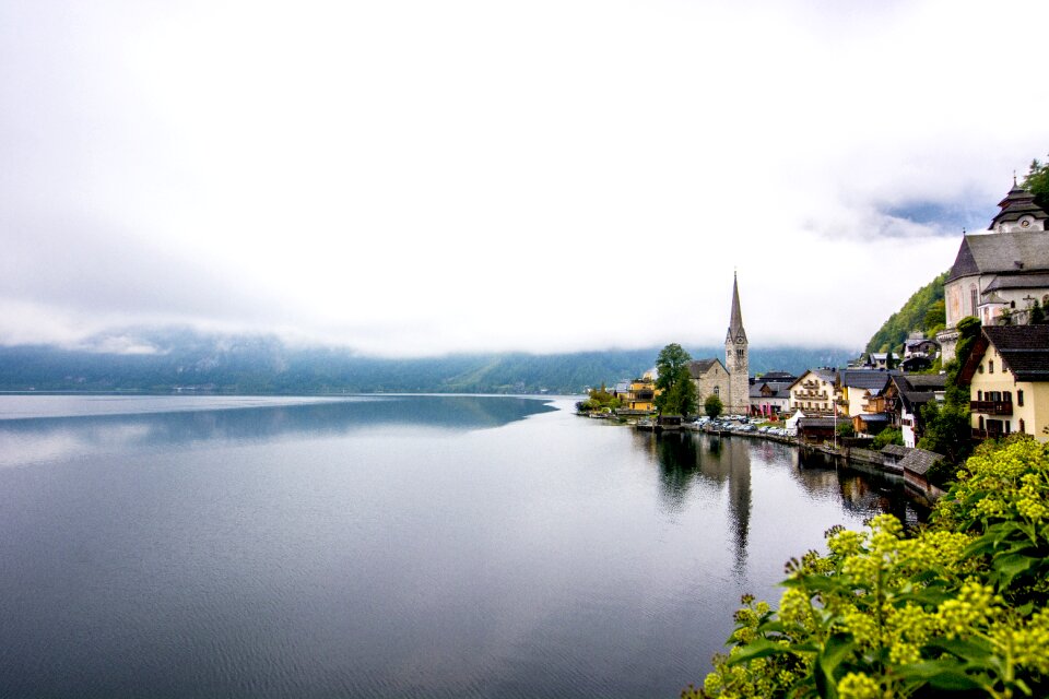 Hallstatt lake view early in the morning