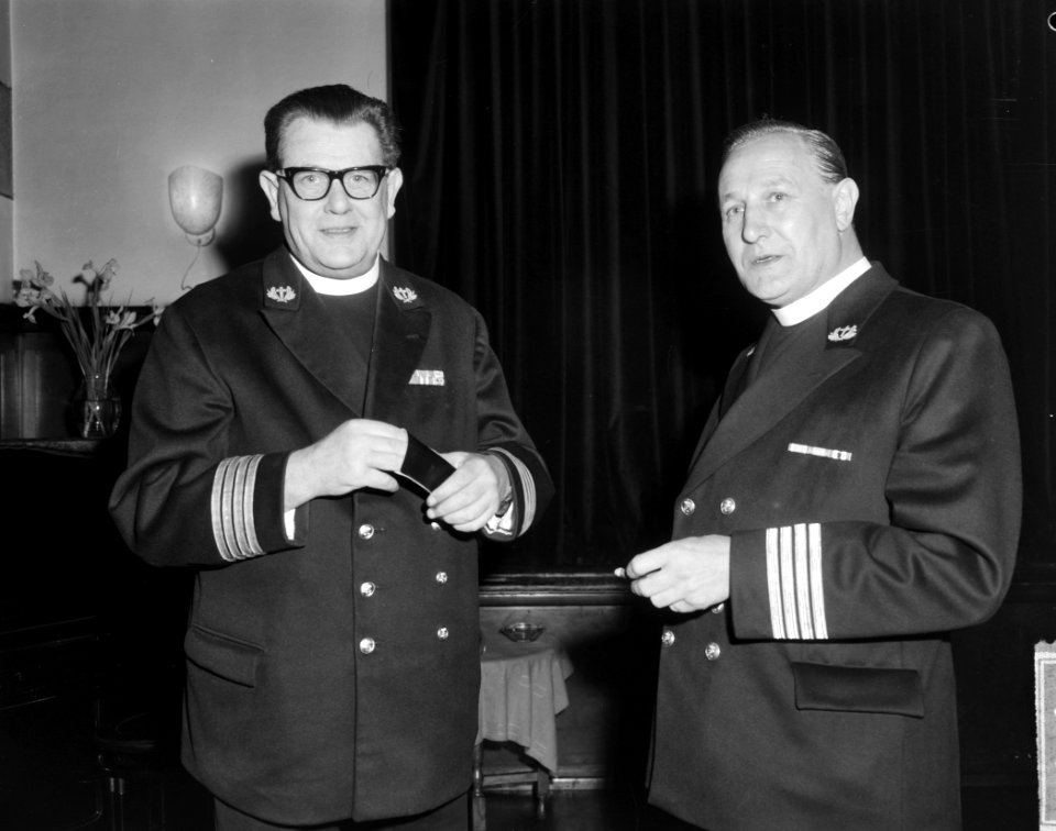 Afscheidsreceptie_van_Hoofd_Vloot_Aalmoezenier_kaptein_ter_Zee_Mgr._J._F._M._de_,_Bestanddeelnr_915-2720