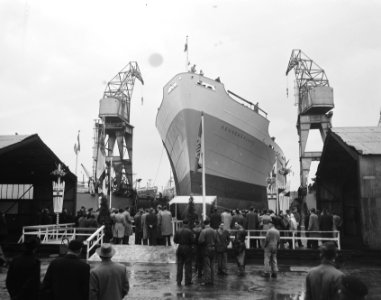 ADH_tewaterlating_Ms._Kennemerland_van_Koninklijke_Hollandse_Lloyd,_Bestanddeelnr_908-2400