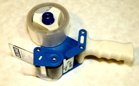 Adhesive_tape_dispenser