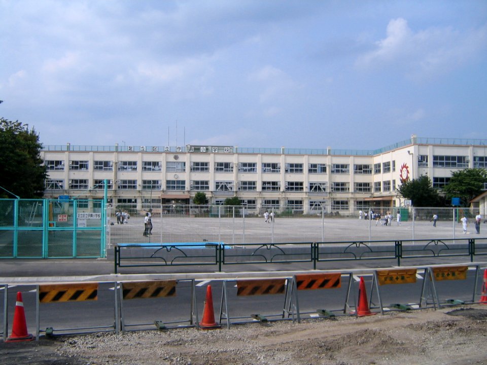 Adachi_ikou_elementary_school