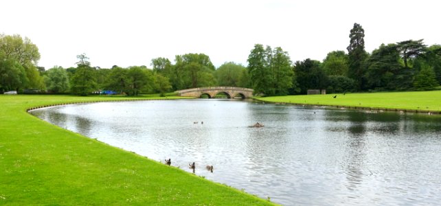 Adam_Bridge_over_the_Cam_-_Audley_End_House_-_Essex,_England_-_DSC09473