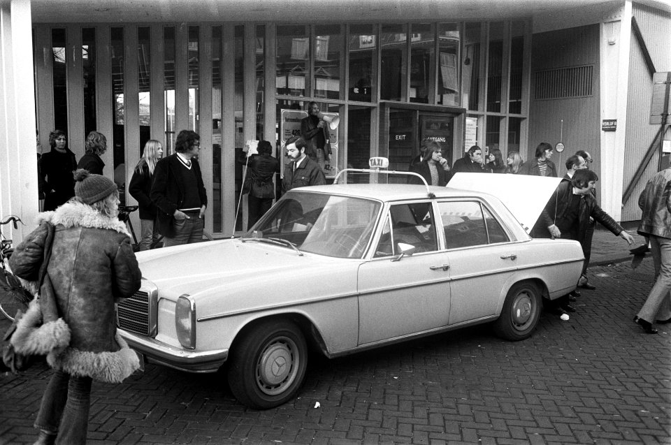 Actie_taxichauffeurs_op_het_Museumplein,_Bestanddeelnr_926-9963
