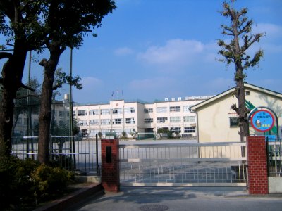 Adachi_kurishima_elem-sch