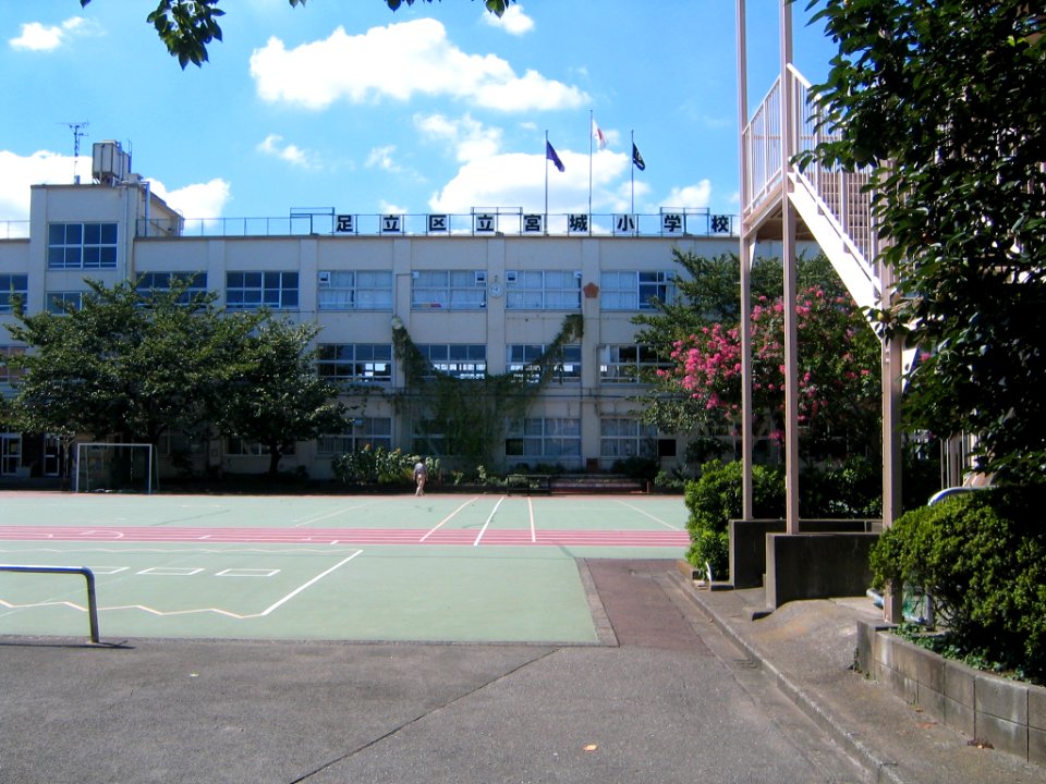 Adachi_miyagi_elem-sch