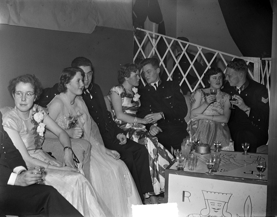 Adelborsten_Assaut_feest_Den_Helder,_Bestanddeelnr_904-3475