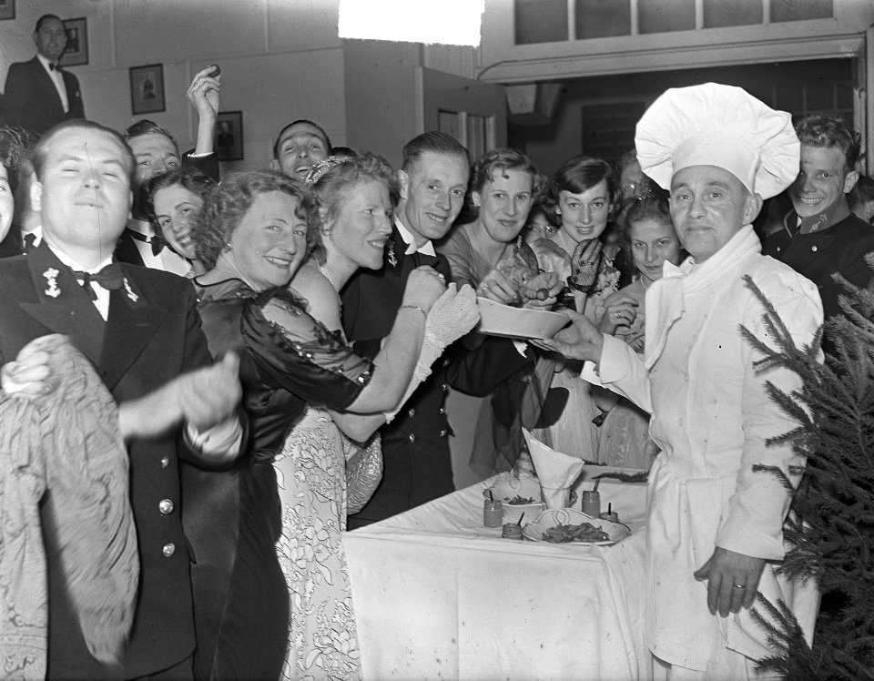 Adelborsten_Assaut_feest_Den_Helder,_Bestanddeelnr_904-3455