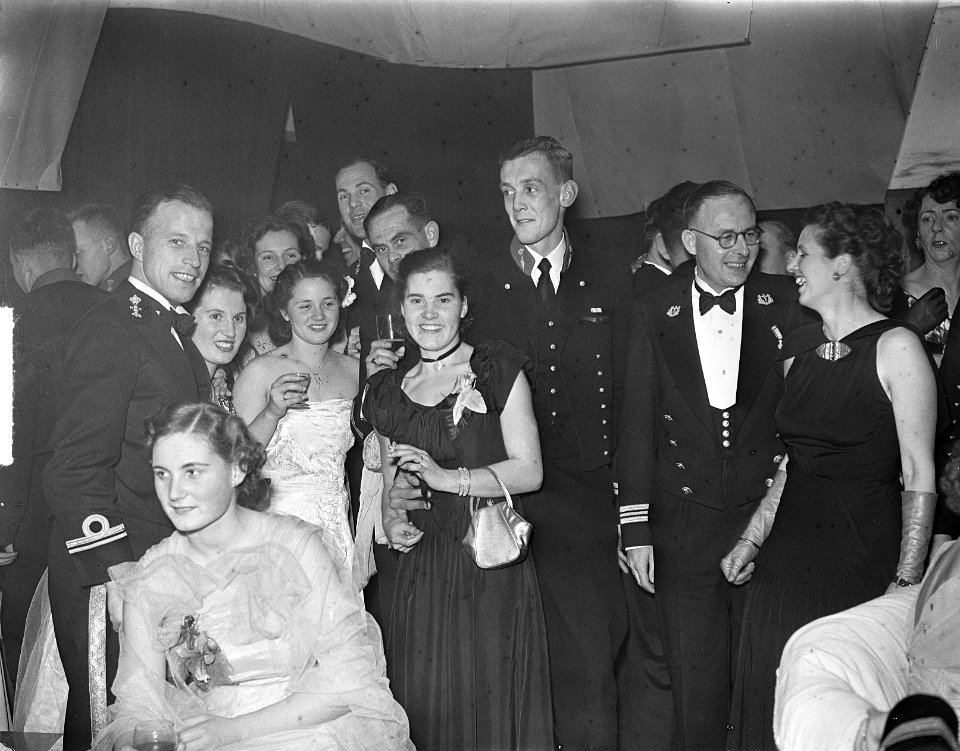 Adelborsten_Assaut_feest_Den_Helder,_Bestanddeelnr_904-3447