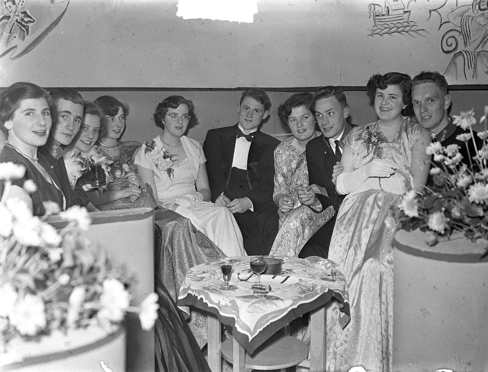 Adelborsten_Assaut_feest_Den_Helder,_Bestanddeelnr_904-3466