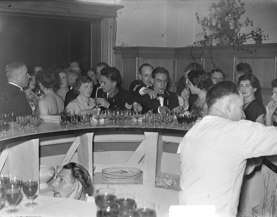 Adelborsten_Assaut_feest_Den_Helder,_Bestanddeelnr_904-3473