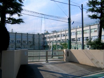 Adachi_shikahamanishi_elem-sch