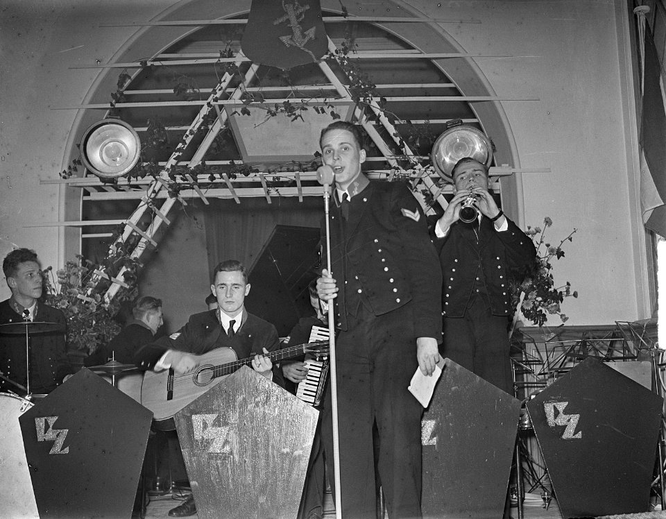 Adelborsten_Assaut_feest_Den_Helder,_Bestanddeelnr_904-3462