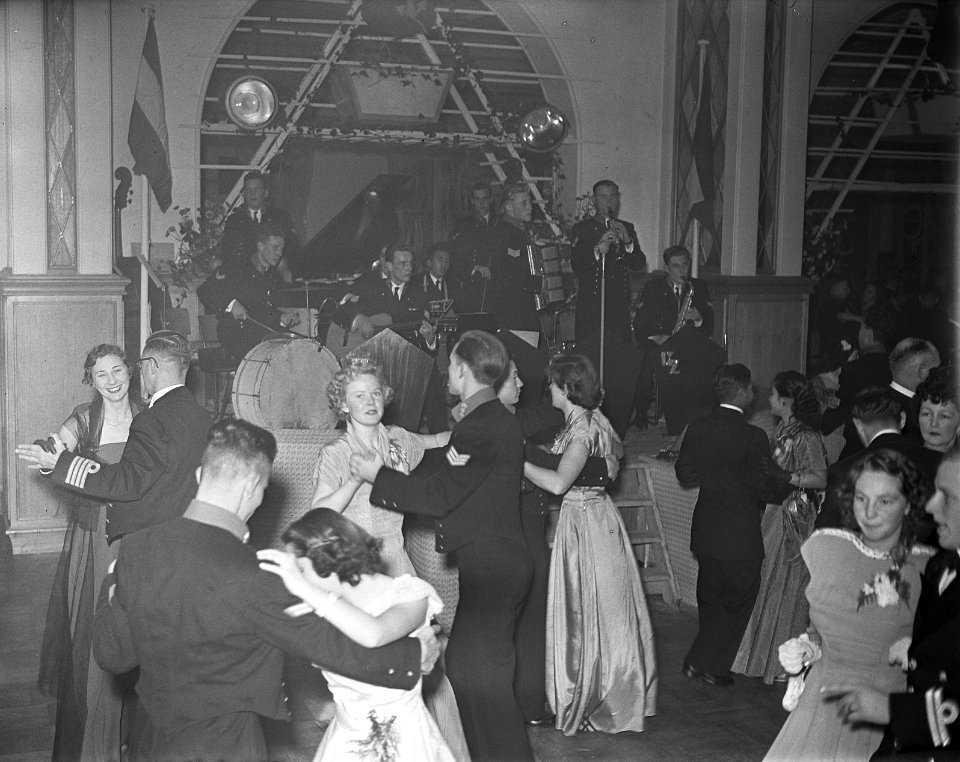 Adelborsten_Assaut_feest_Den_Helder,_Bestanddeelnr_904-3487