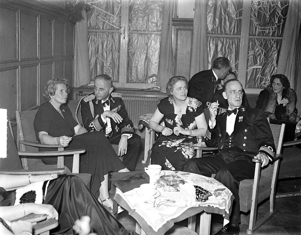 Adelborsten_Assaut_feest_Den_Helder,_Bestanddeelnr_904-3449