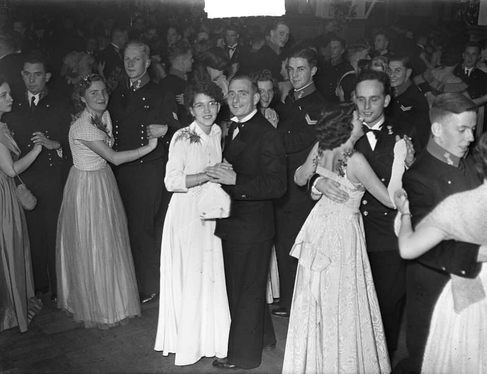 Adelborsten_Assaut_feest_Den_Helder,_Bestanddeelnr_904-3491