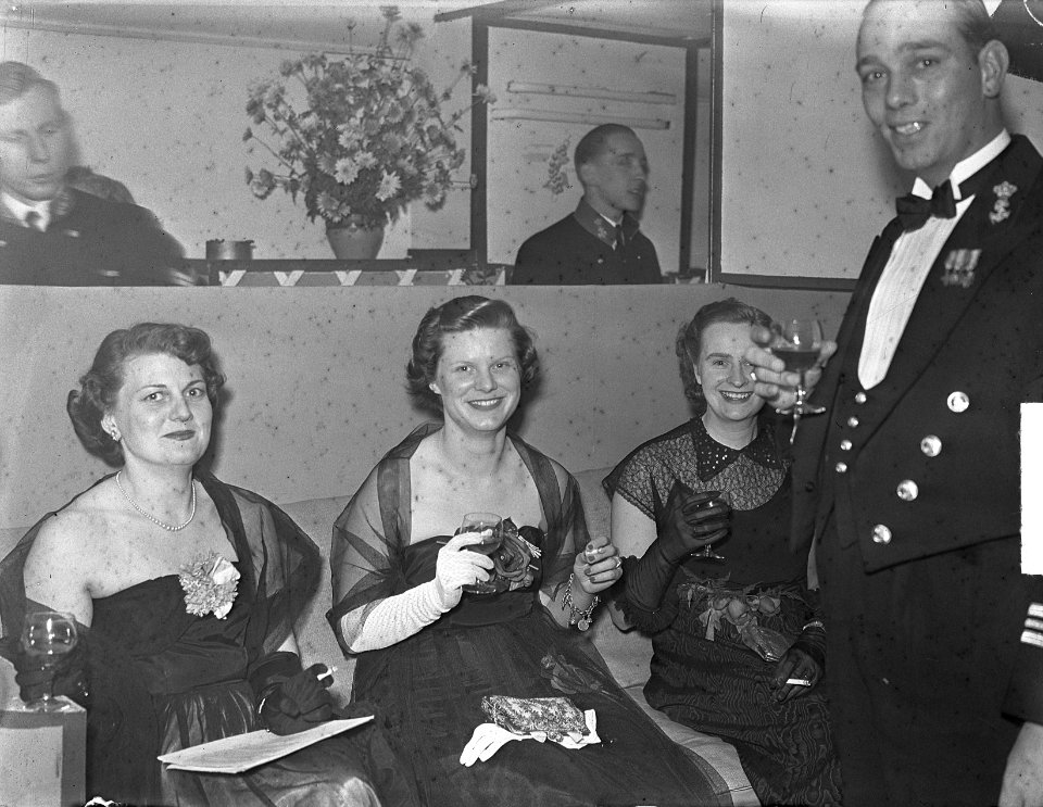 Adelborsten_Assaut_feest_Den_Helder,_Bestanddeelnr_904-3472