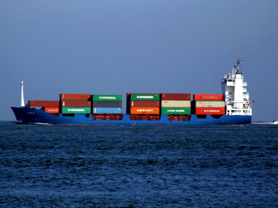 Adele_C_-_IMO_9083914_-_Callsign_V2OY3_leaving_Rotterdam