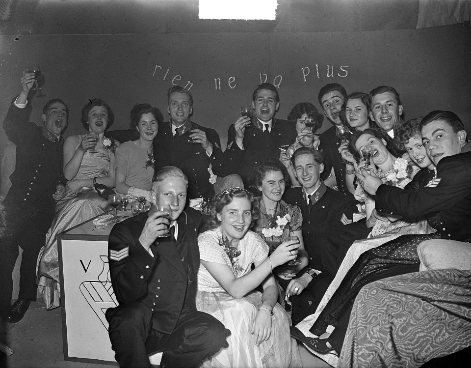 Adelborsten_Assaut_feest_Den_Helder,_Bestanddeelnr_904-3478
