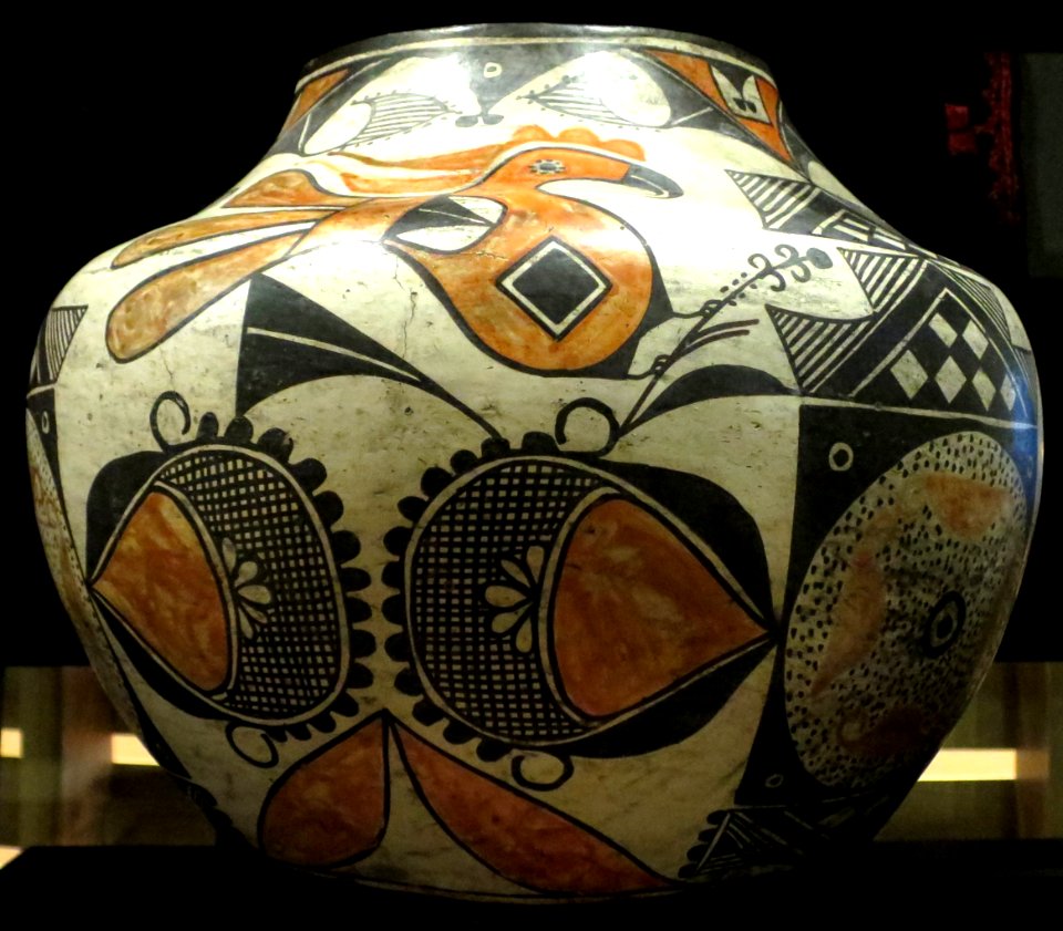 Acoma_jar,_c._1890,_Heard_Museum