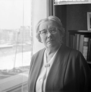 Actrice_Hetty_Beck_wordt_75_jaar,_Bestanddeelnr_914-8222