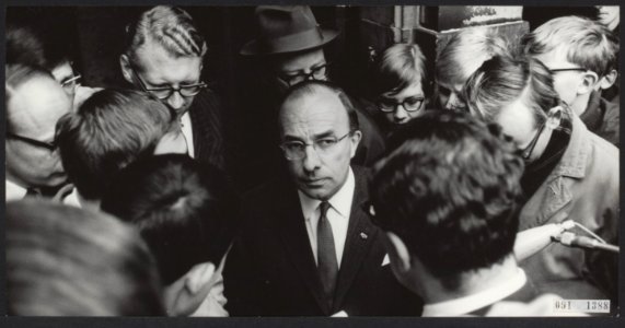 Activiteiten van minister van onderwijs cals, Bestanddeelnr 091-1388