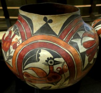 Acoma jar, 1890-1920, Heard Museum photo