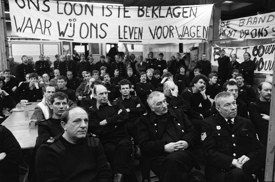 Actievergadering brandweerlieden, Bestanddeelnr 933-5862