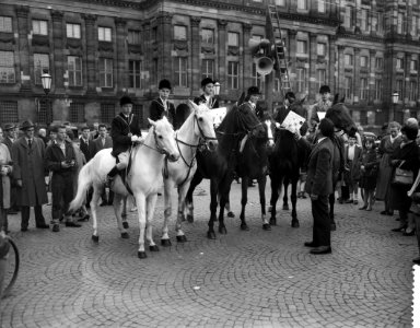 Actie langspeelplaat van de Prins Bernhardstichting Discjockeys, Bestanddeelnr 909-5881