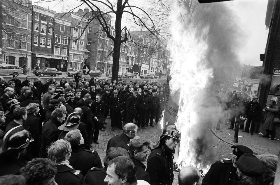 Actie brandweer bij Stadhuis Amsterdam, Bestanddeelnr 933-5952