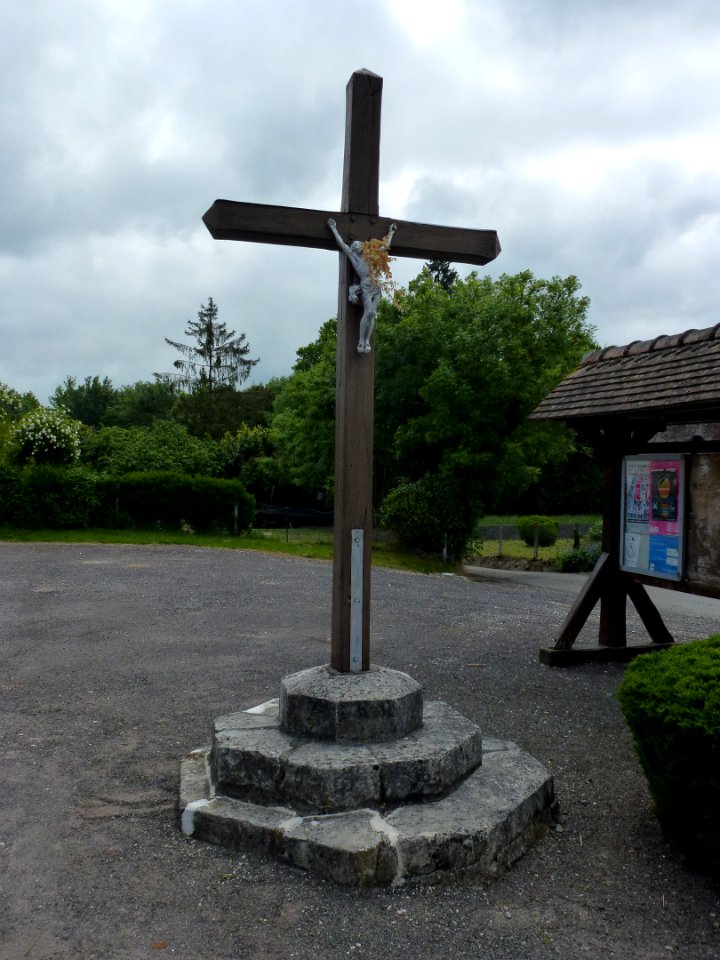 Aclou (Eure, Fr) croix de chemin