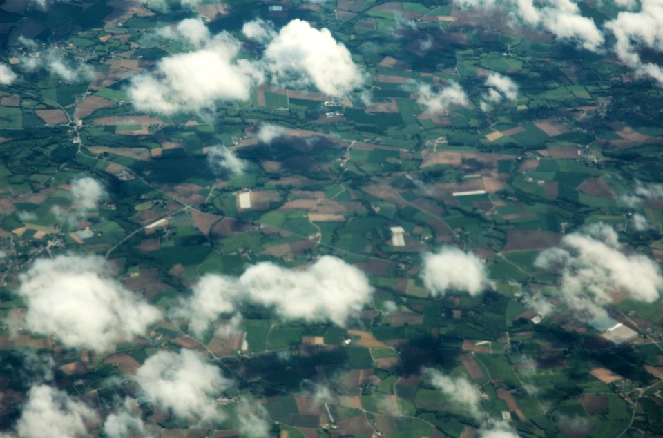 Aerial-Finistere-farms-20060527-002