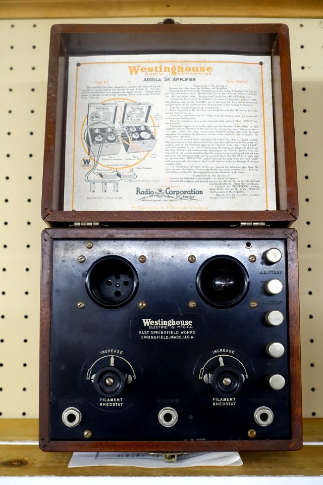 Aeriola Senior Amplifier, Westinghouse and Radio Corporation of America - New England Wireless & Steam Museum - East Greenwich, RI - DSC06660