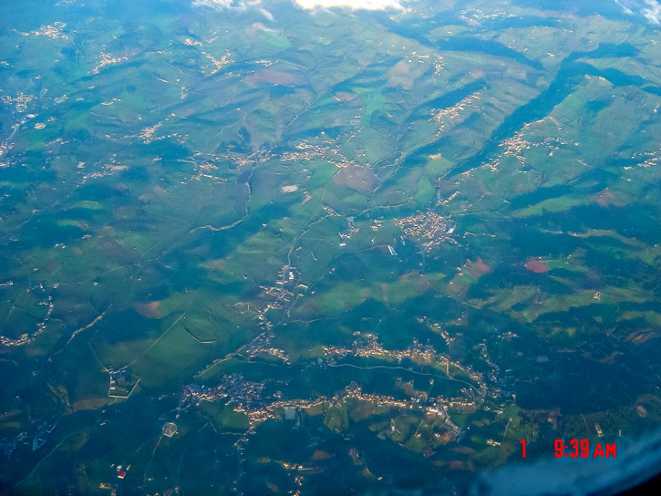 Aerial photograph of Portugal, 2006-01-01, approaching Lisbon 01