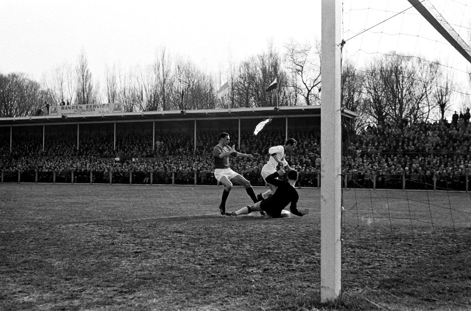 ADO tegen Ajax 2-2 Spelmomenten, Bestanddeelnr 915-0427