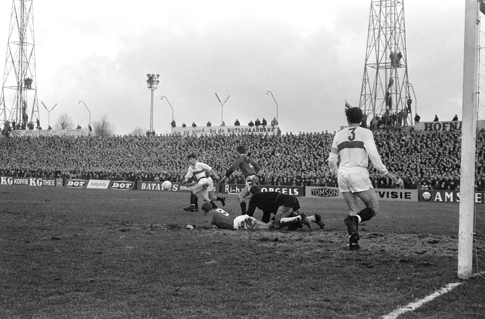 ADO tegen Ajax 2-0, spelmomenten, Bestanddeelnr 919-8701