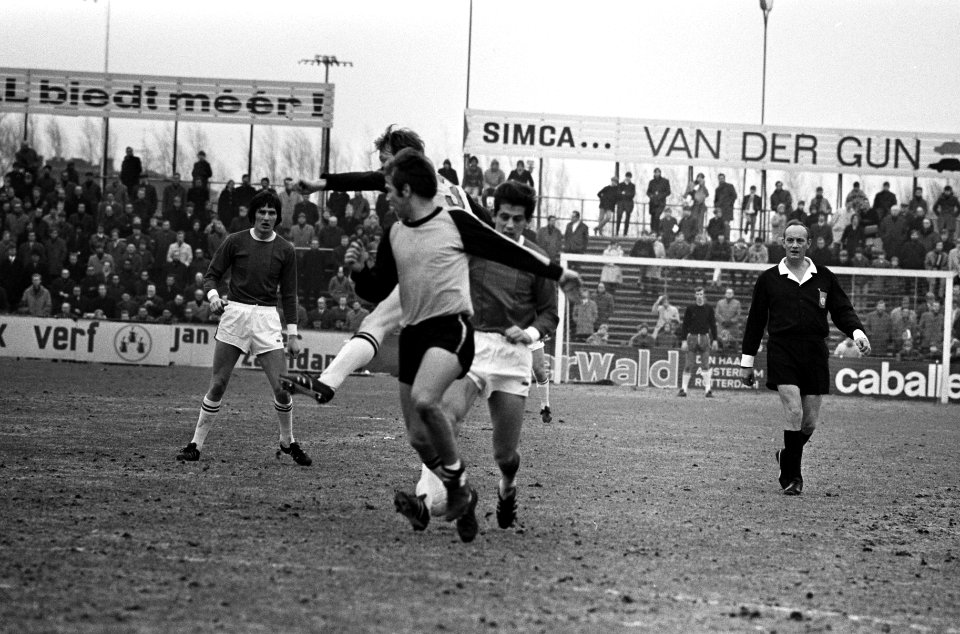 ADO tegen DOS bekervoetbal., Bestanddeelnr 923-3092