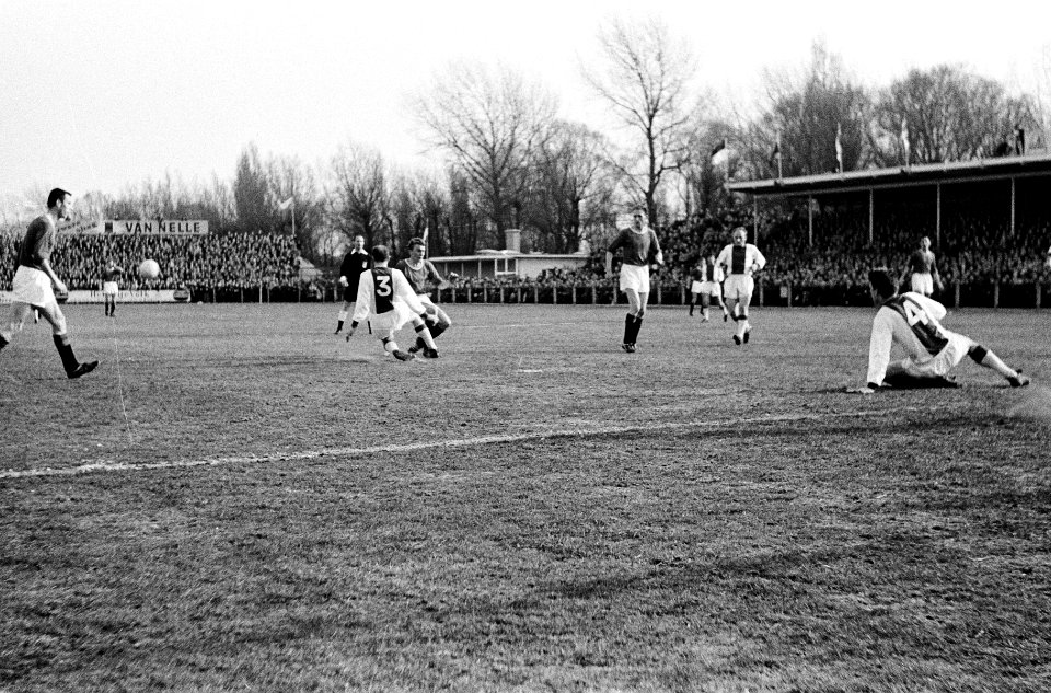 ADO tegen Ajax 2-2 Spelmomenten, Bestanddeelnr 915-0428