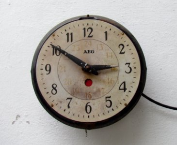 AEG clock photo