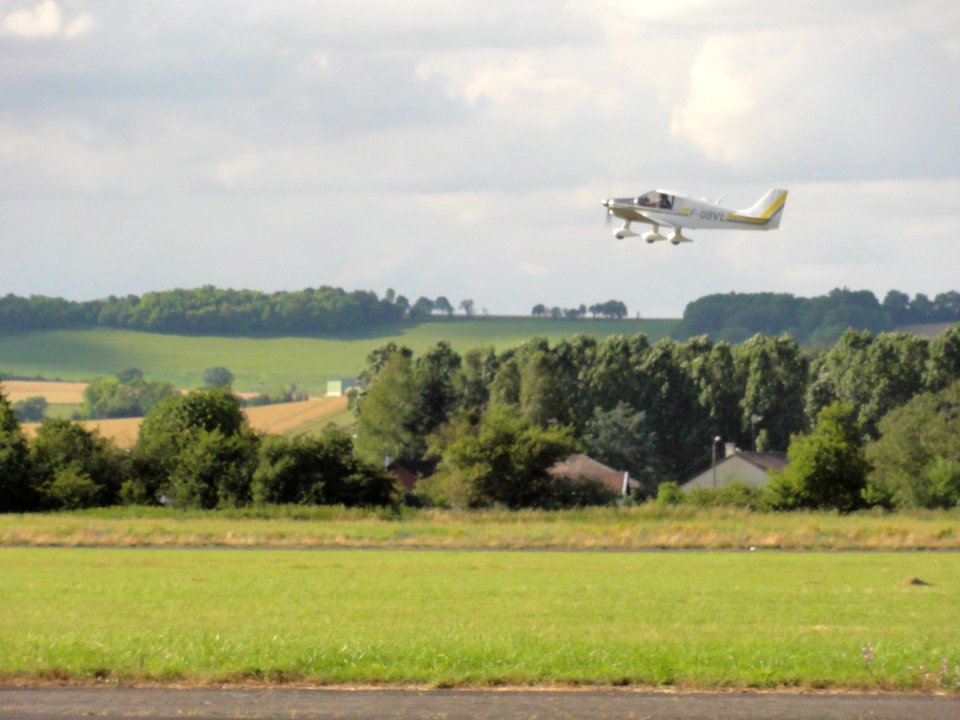 Aerodrome de Luneville-Chanteheux-Croismare (05)