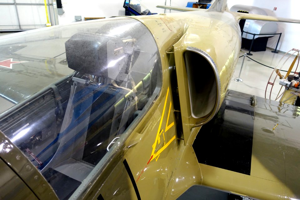 Aero L-39C Albatros, 1983 model year - Hiller Aviation Museum - San Carlos, California - DSC03117