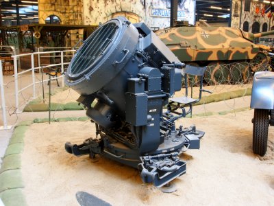 AEG search light pic3