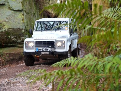 Range rover offroad england photo