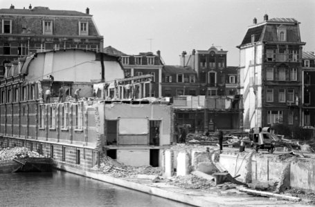 Afbraak Galerij op Frederiksplein. Wijlen Bureau van Sociale Zaken, Bestanddeelnr 913-0150